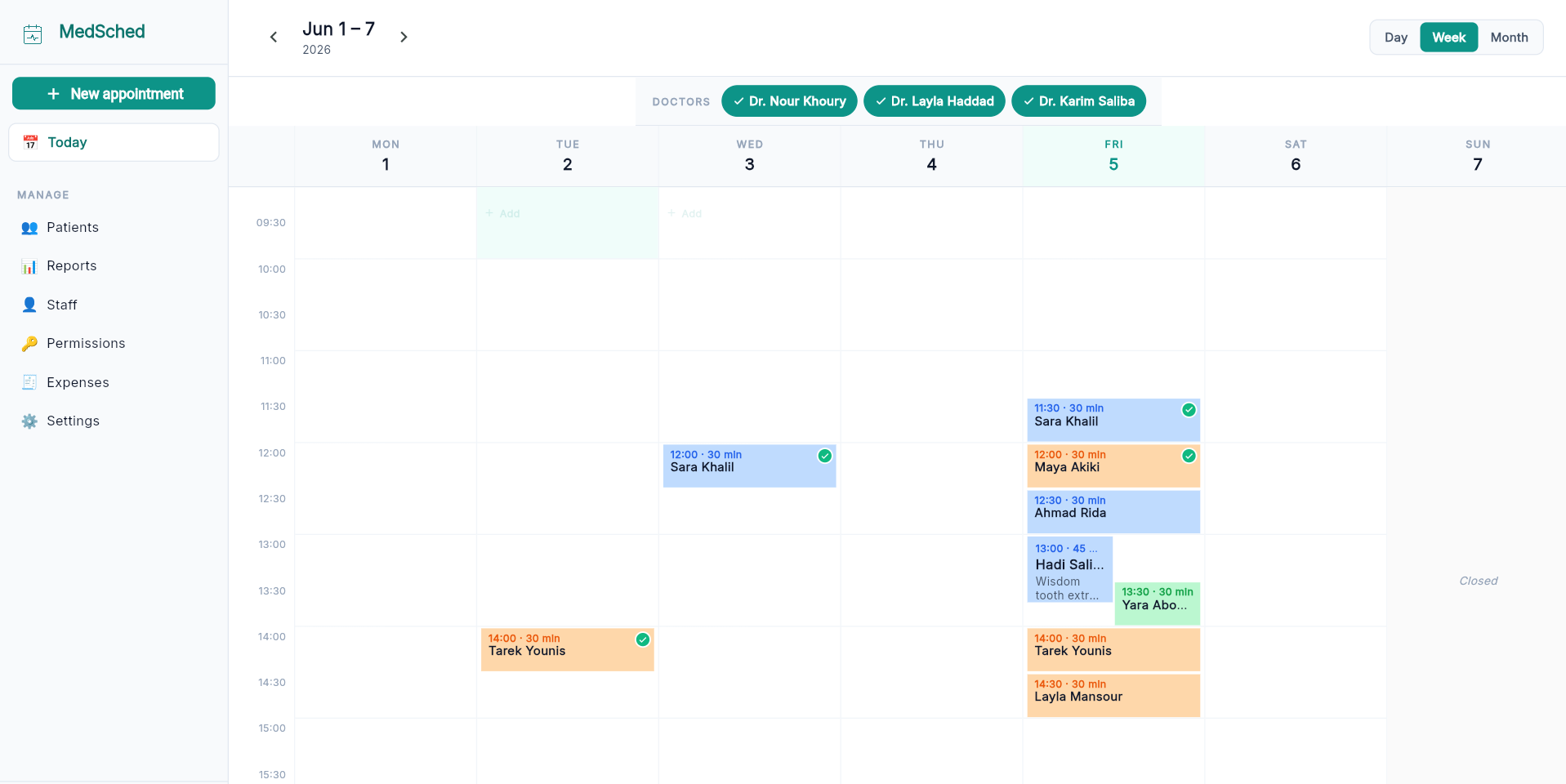 MedSched calendar showing today's appointments across 3 doctors